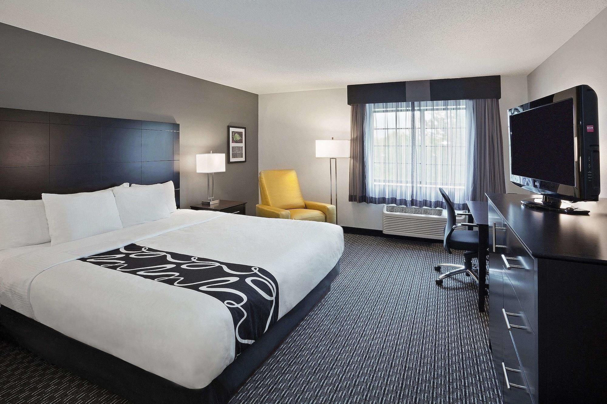 Hotel La Quinta By Wyndham Cleveland Macedonia Extérieur photo