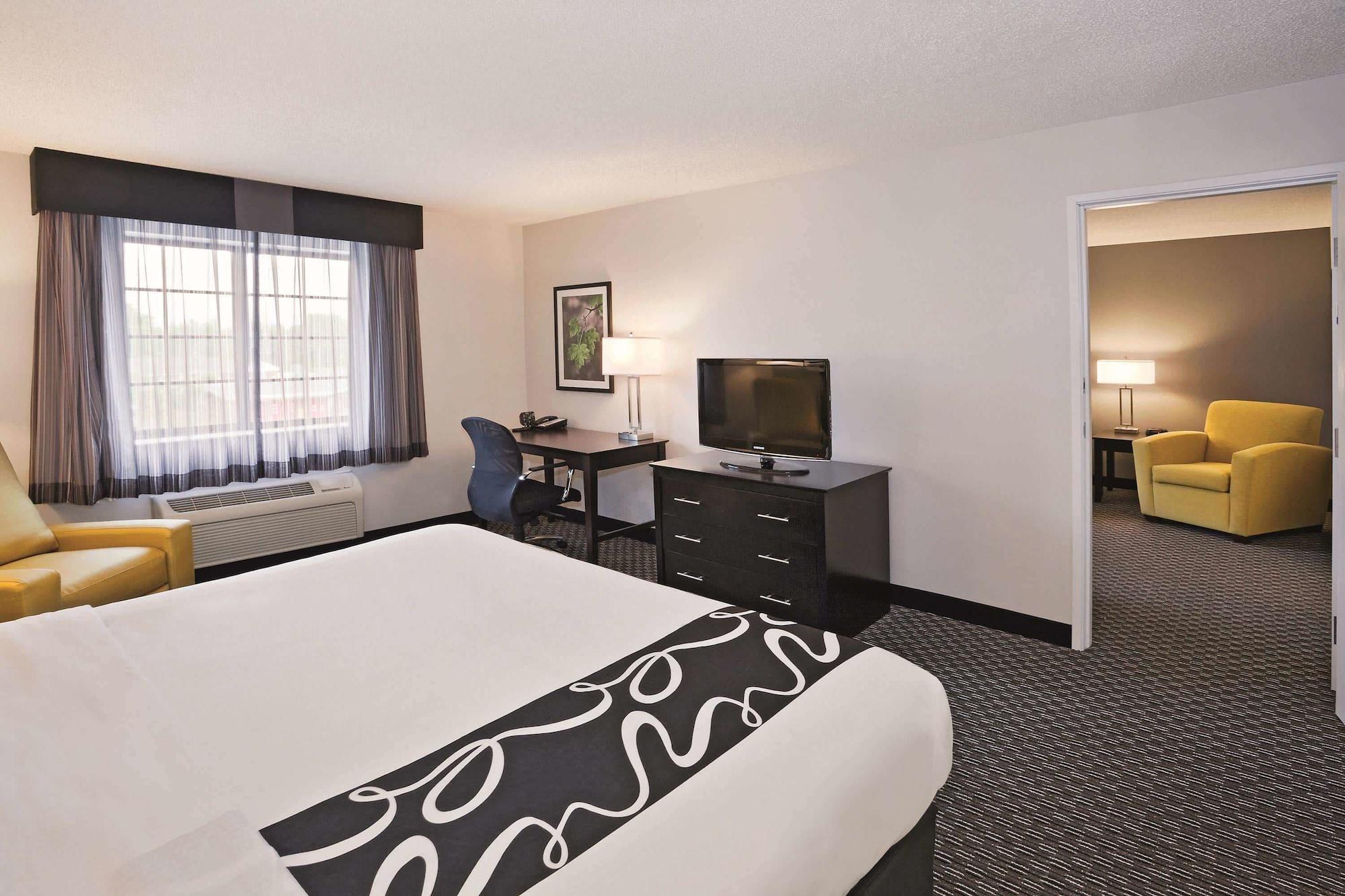 Hotel La Quinta By Wyndham Cleveland Macedonia Extérieur photo