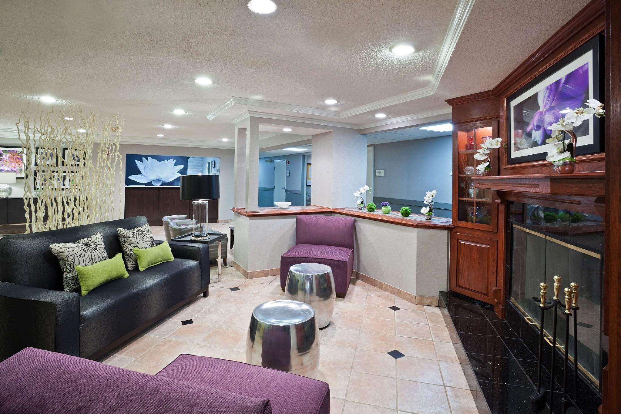 Hotel La Quinta By Wyndham Cleveland Macedonia Extérieur photo